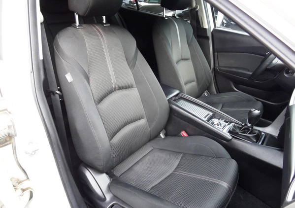 Mazda 3 cena 63900 przebieg: 160000, rok produkcji 2017 z Kosów Lacki małe 326